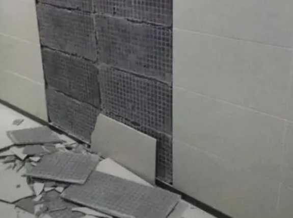封开瓷砖空鼓维修公司分享下封开墙砖松动维修的知识